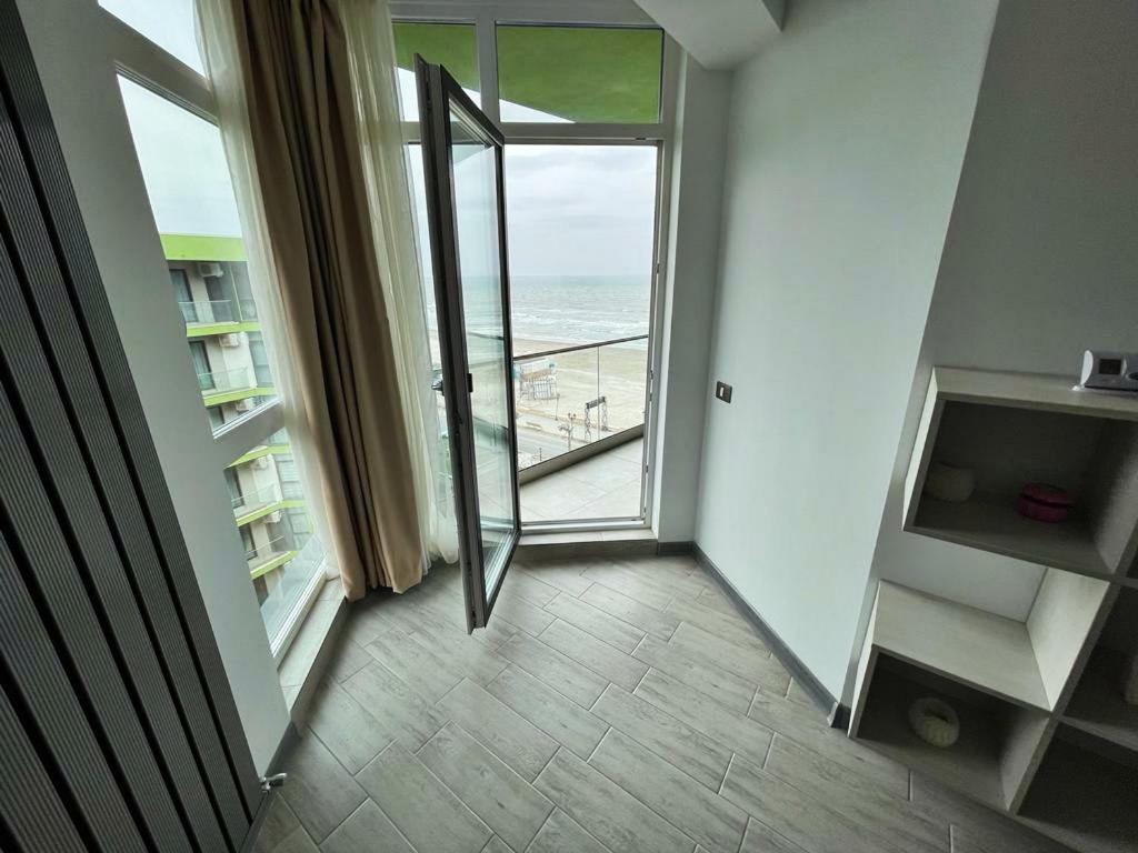 Dragomir Apartments Alezzi 1 Năvodari Extérieur photo